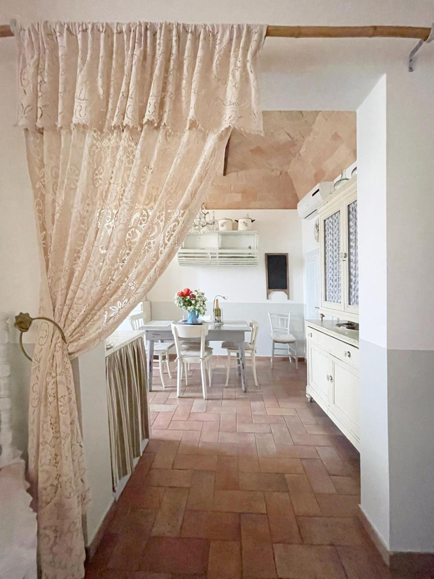 Spello House Patio Apartment ภายนอก รูปภาพ