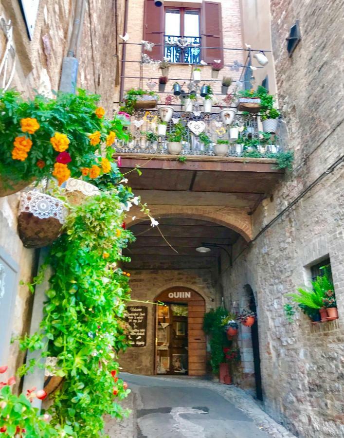 Spello House Patio Apartment ภายนอก รูปภาพ