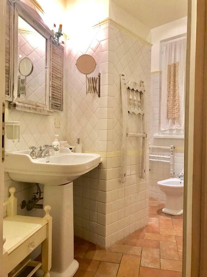 Spello House Patio Apartment ภายนอก รูปภาพ